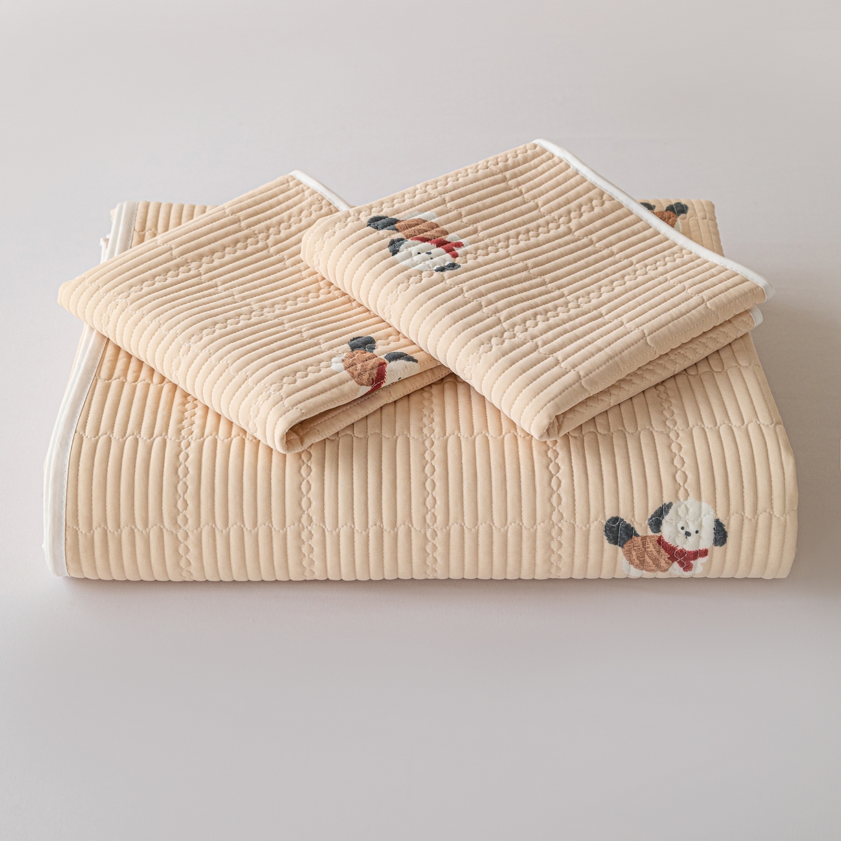 91家纺网 家纺一手货源 找家纺 源舜家纺 2026新款锦氨印花凉感床盖三件套 欢乐狗狗