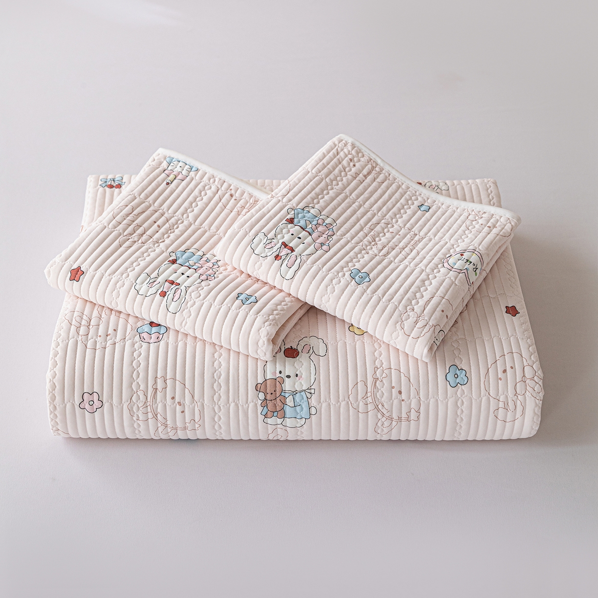 91家纺网 家纺一手货源 找家纺 源舜家纺 2026新款锦氨印花凉感床盖三件套 欢乐兔