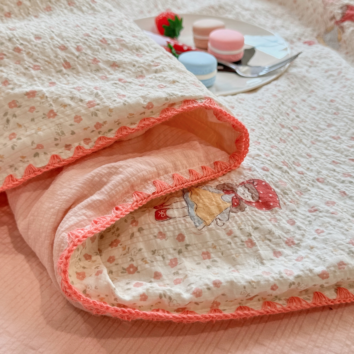 91家纺网 家纺一手货源 找家纺 慕澄家纺 2026新款泡芙棉贝壳边印花夏被四件套 夏被-少女花田