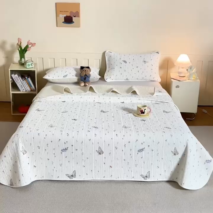 91家纺网 家纺一手货源 找家纺 源舜家纺 2026新款锦氨印花凉感床盖三件套 梦境