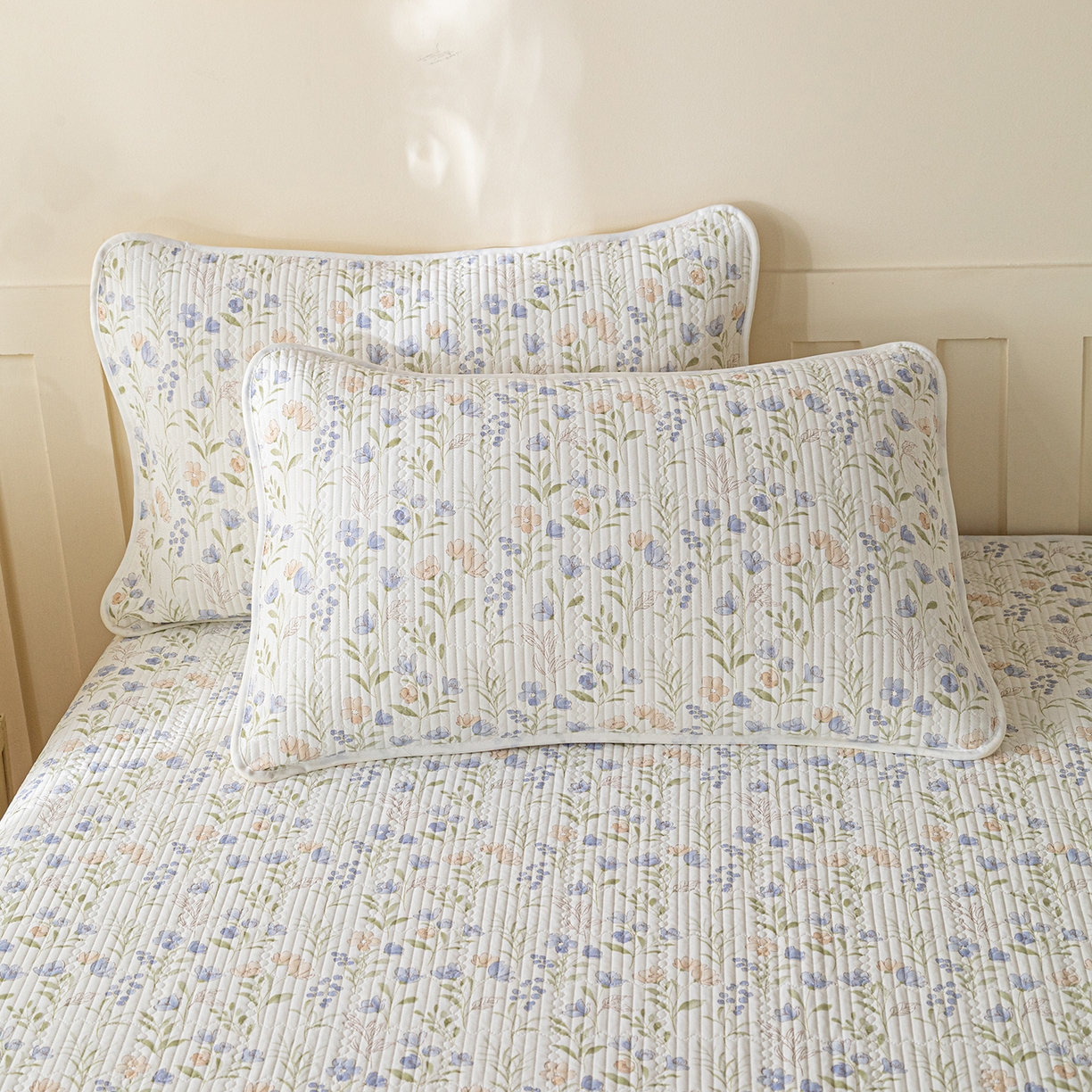 91家纺网 家纺一手货源 找家纺 源舜家纺 2026新款锦氨印花凉感床盖三件套 筱花