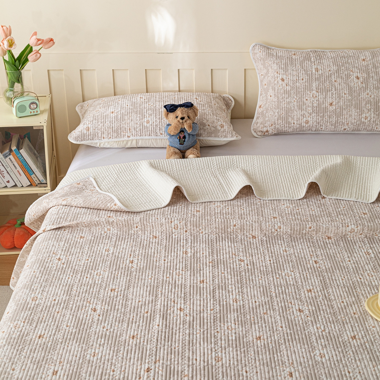 91家纺网 家纺一手货源 找家纺 源舜家纺 2026新款锦氨印花凉感床盖三件套 伊园