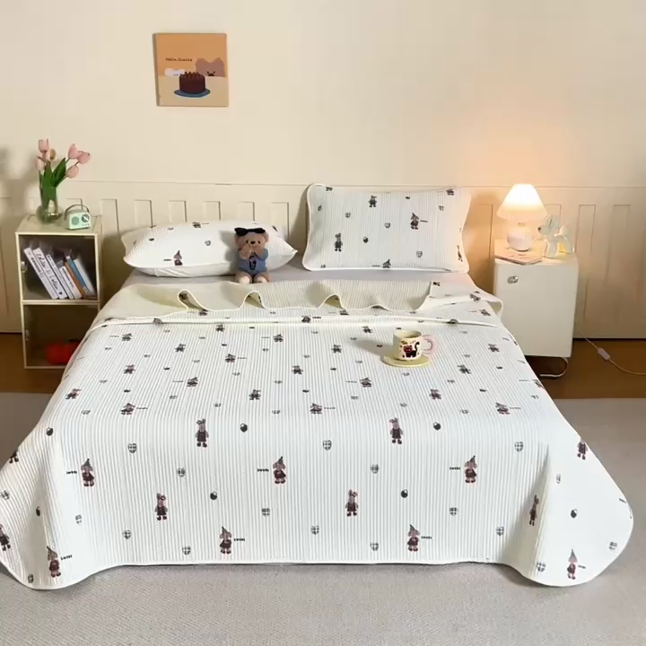91家纺网 家纺一手货源 找家纺 源舜家纺 2026新款锦氨印花凉感床盖三件套 优漫卡通