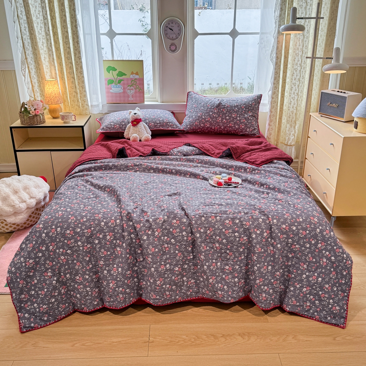 91家纺网 家纺一手货源 找家纺 慕澄家纺 2026新款泡芙棉贝壳边印花夏被四件套 夏被-午夜花园