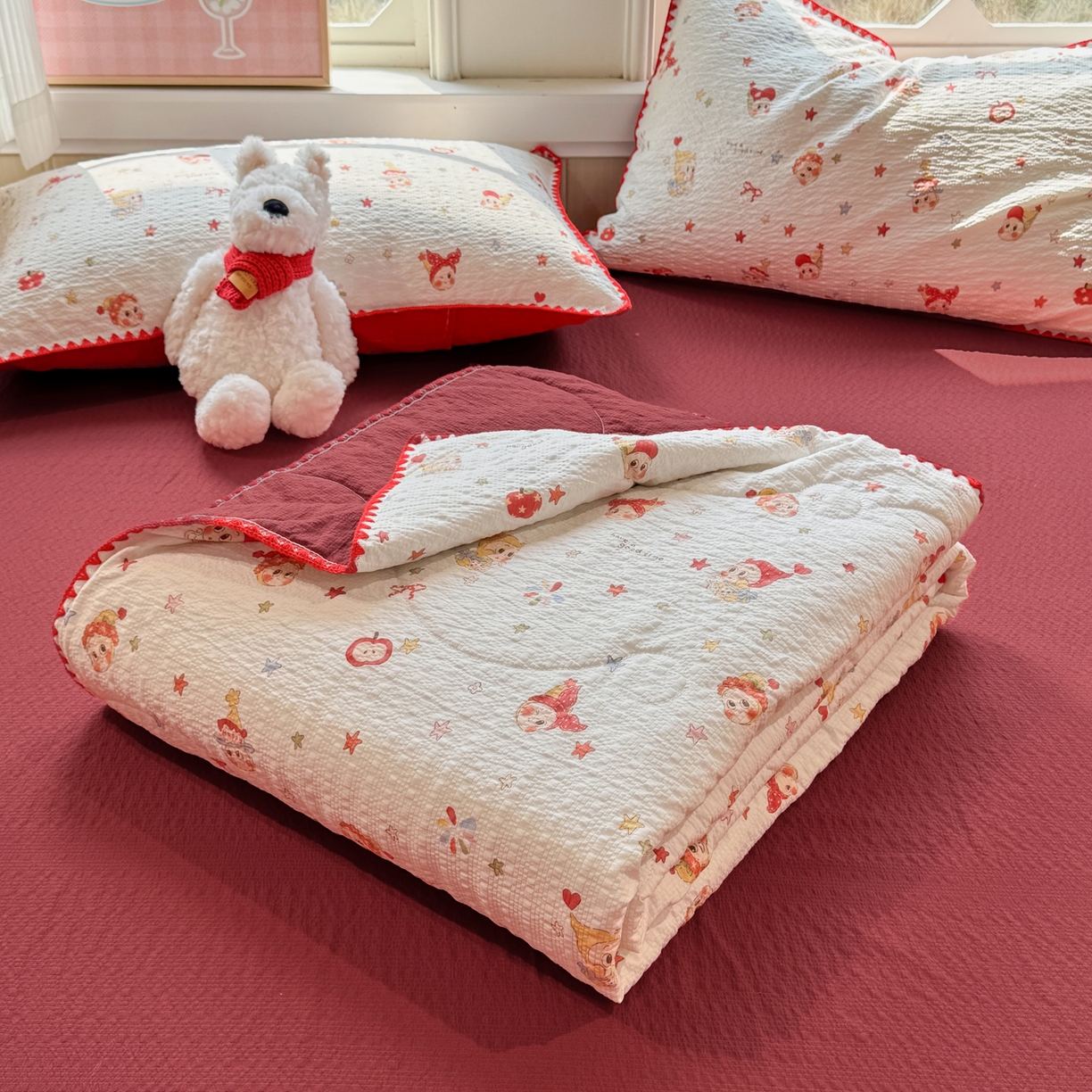 91家纺网 家纺一手货源 找家纺 慕澄家纺 2026新款泡芙棉贝壳边印花夏被四件套 夏被-星落小红帽