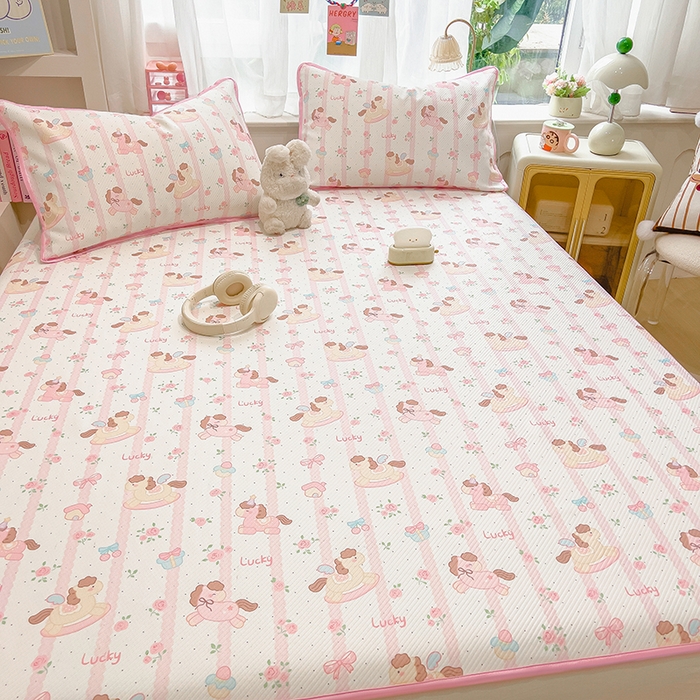 91家纺网 家纺一手货源 找家纺 莱米家纺 2026新款斜纹凉感床席冰豆豆系列 彩色木马