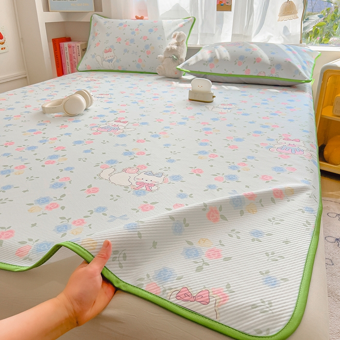 91家纺网 家纺一手货源 找家纺 莱米家纺 2026新款斜纹凉感床席冰豆豆系列 花朵小猫