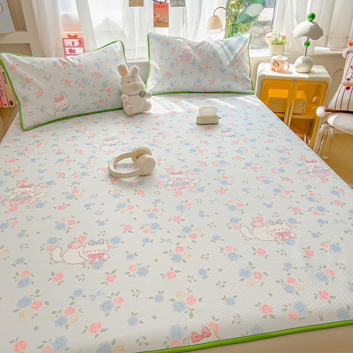 91家纺网 家纺一手货源 找家纺 莱米家纺 2026新款斜纹凉感床席冰豆豆系列 花朵小猫