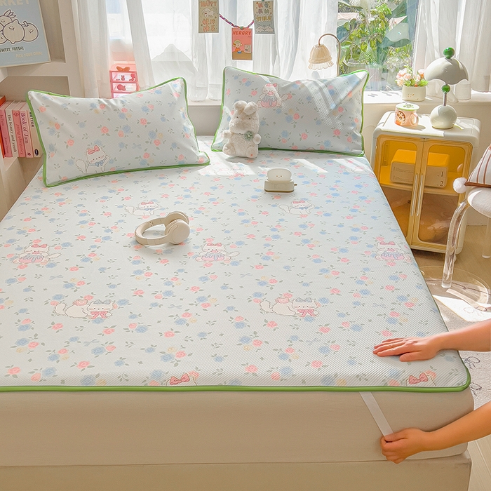 91家纺网 家纺一手货源 找家纺 莱米家纺 2026新款斜纹凉感床席冰豆豆系列 花朵小猫