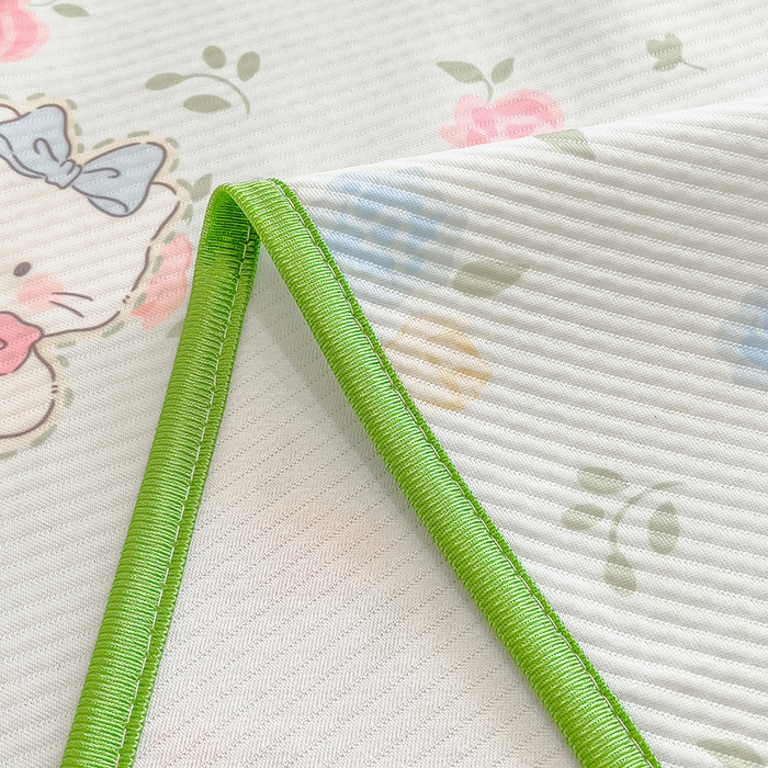 91家纺网 家纺一手货源 找家纺 莱米家纺 2026新款斜纹凉感床席冰豆豆系列 花朵小猫