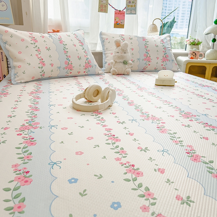 91家纺网 家纺一手货源 找家纺 莱米家纺 2026新款斜纹凉感床席冰豆豆系列 花仙子