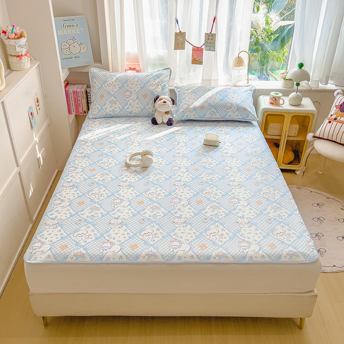 91家纺网 家纺一手货源 找家纺 莱米家纺 2026新款斜纹凉感床席冰豆豆系列 蓝格小狗