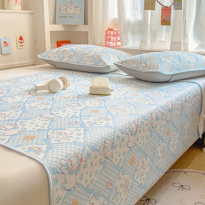 91家纺网 家纺一手货源 找家纺 莱米家纺 2026新款斜纹凉感床席冰豆豆系列 蓝格小狗