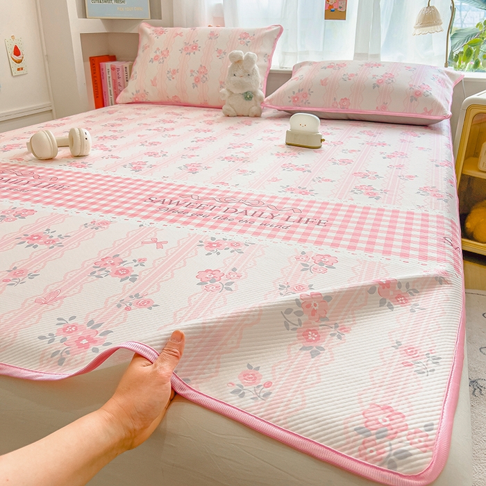 91家纺网 家纺一手货源 找家纺 莱米家纺 2026新款斜纹凉感床席冰豆豆系列 浪漫花语