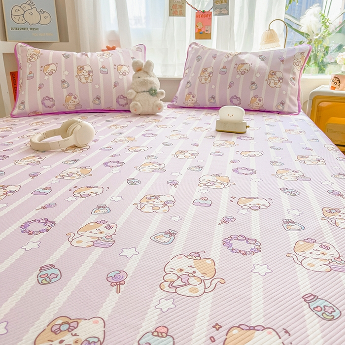 91家纺网 家纺一手货源 找家纺 莱米家纺 2026新款斜纹凉感床席冰豆豆系列 猫猫宴会