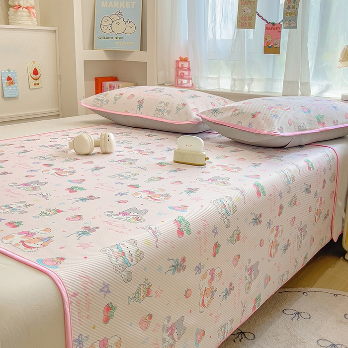 91家纺网 家纺一手货源 找家纺 莱米家纺 2026新款斜纹凉感床席冰豆豆系列 猫咪乐园