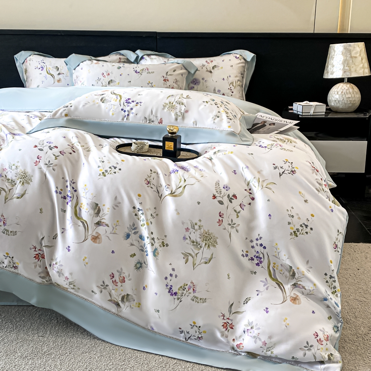 91家纺网 家纺一手货源 找家纺 （总）博纳家纺 2026新款100%莱赛尔天丝四件套宽边拼角绣花工艺数码印花田园风轻奢凉感四件套（礼盒装）