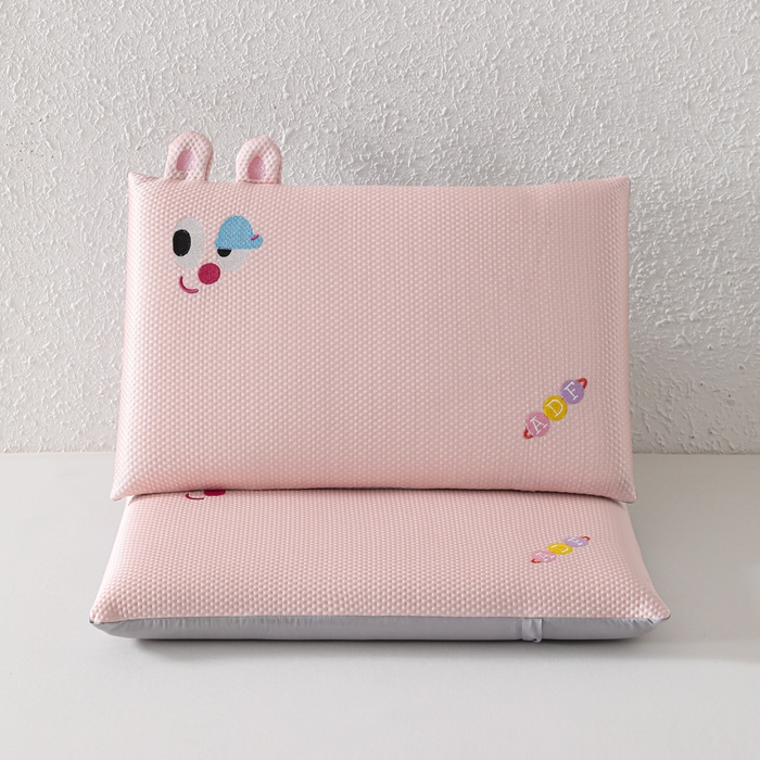 91家纺网 家纺一手货源 找家纺 织布人 2026新款枕芯夏季凉感可拆洗幼儿园儿童枕头学生宿舍专用枕套+枕芯 凉感甜心小熊-粉色