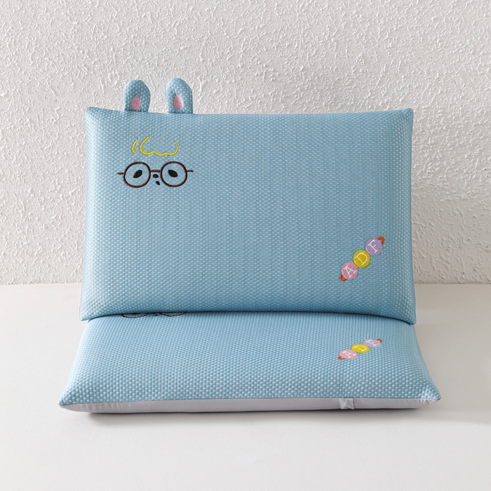 91家纺网 家纺一手货源 找家纺 织布人 2026新款枕芯夏季凉感可拆洗幼儿园儿童枕头学生宿舍专用枕套+枕芯 凉感甜心小奇-蓝色