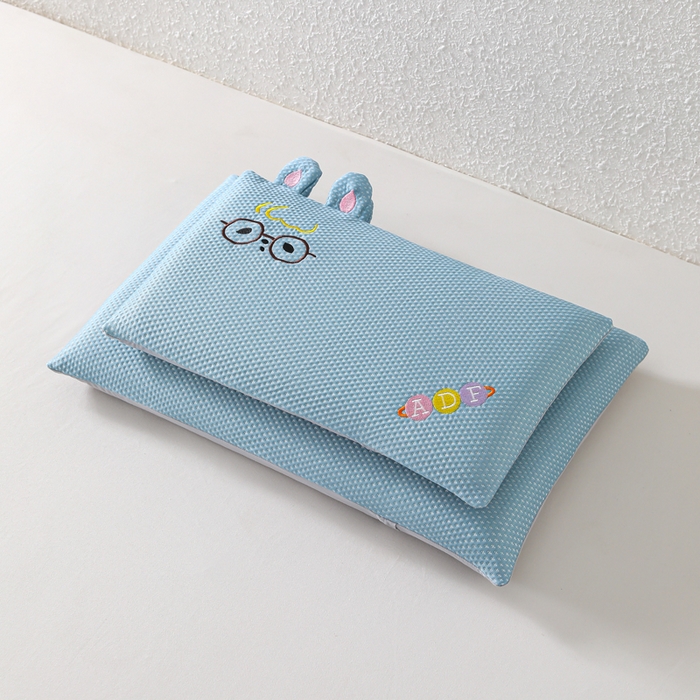 91家纺网 家纺一手货源 找家纺 织布人 2026新款枕芯夏季凉感可拆洗幼儿园儿童枕头学生宿舍专用枕套+枕芯 凉感甜心小奇-蓝色