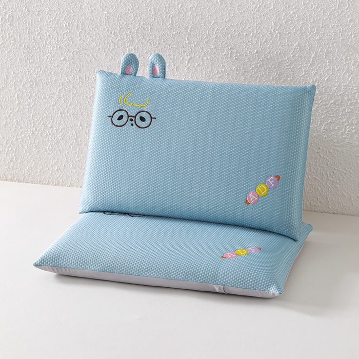 91家纺网 家纺一手货源 找家纺 织布人 2026新款枕芯夏季凉感可拆洗幼儿园儿童枕头学生宿舍专用枕套+枕芯 凉感甜心小奇-蓝色
