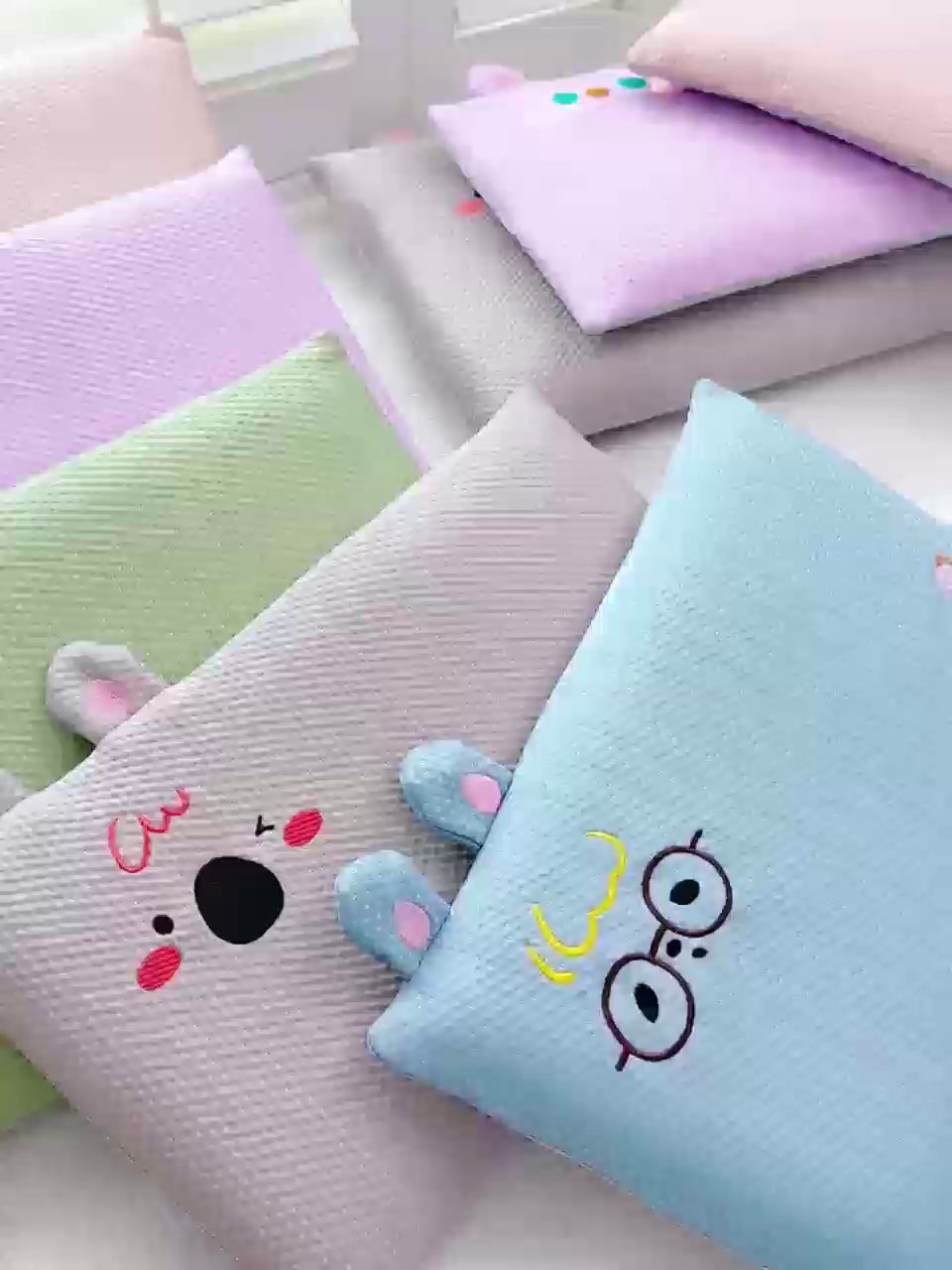 91家纺网 家纺一手货源 找家纺 织布人 2026新款枕芯夏季凉感可拆洗幼儿园儿童枕头学生宿舍专用枕套+枕芯 凉感甜心小奇-蓝色