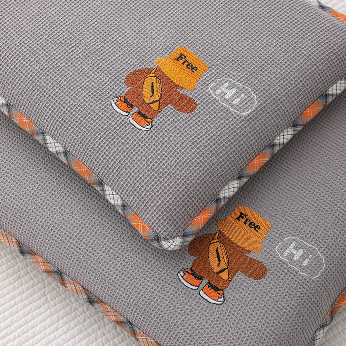 91家纺网 家纺一手货源 找家纺 织布人 2026新款枕芯全棉华夫格可拆洗幼儿园儿童枕头学生宿舍专用枕套+枕芯 全棉华夫格你好同学-灰色