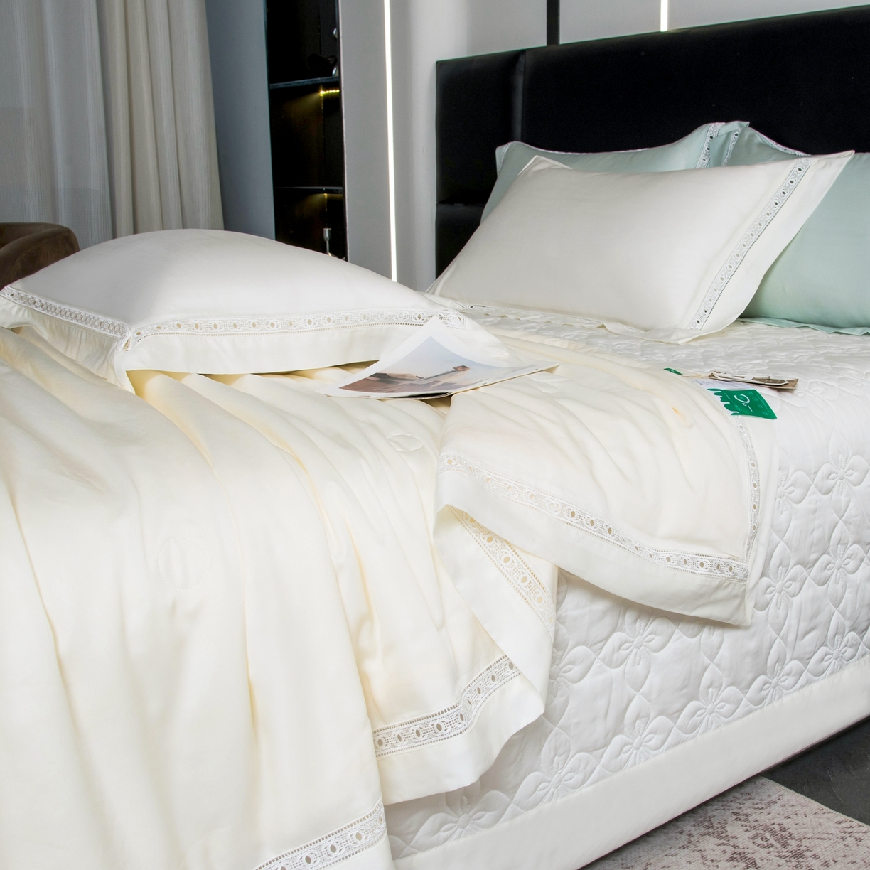 91家纺网 家纺一手货源 找家纺 （总）三俏家纺 2026新款60支兰精天丝A类镂空床盖款夏被四件套纯色20％大豆蛋白【包质检】