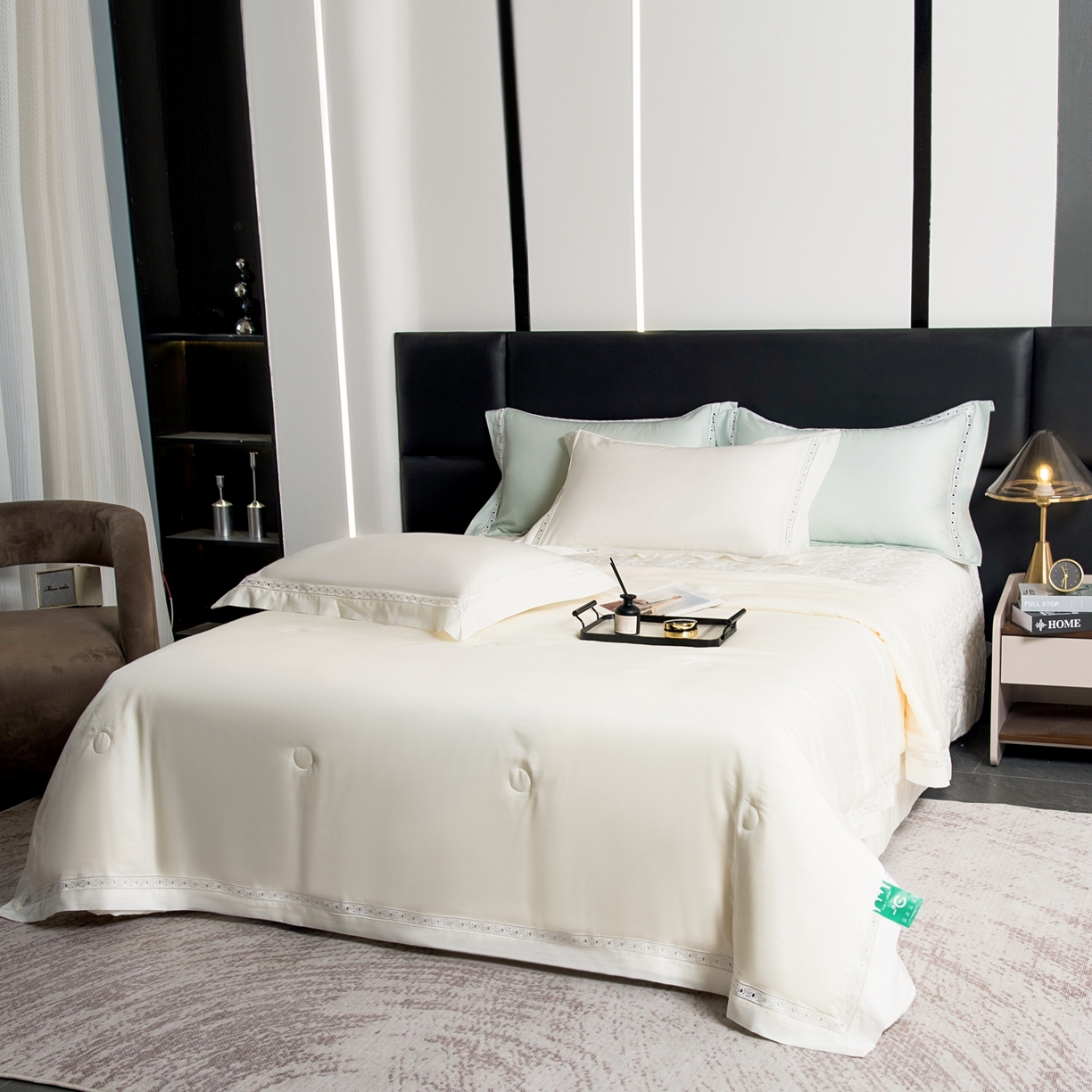 91家纺网 家纺一手货源 找家纺 （总）三俏家纺 2026新款60支兰精天丝A类镂空床盖款夏被四件套纯色20％大豆蛋白【包质检】