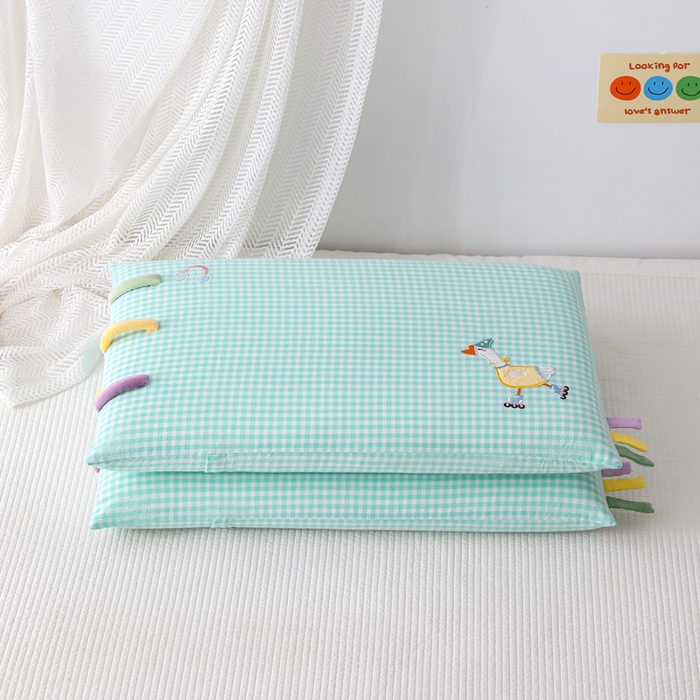91家纺网 家纺一手货源 找家纺 织布人 2026新款枕芯全棉彩虹条可拆洗幼儿园儿童枕头学生宿舍专用枕套+枕芯 全棉彩虹条-滑板鸭鸭