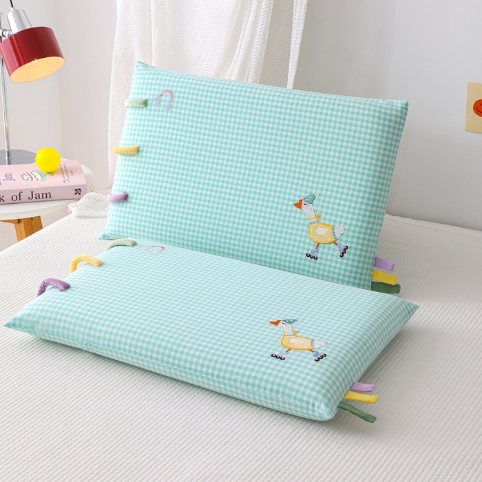 91家纺网 家纺一手货源 找家纺 织布人 2026新款枕芯全棉彩虹条可拆洗幼儿园儿童枕头学生宿舍专用枕套+枕芯 全棉彩虹条-滑板鸭鸭