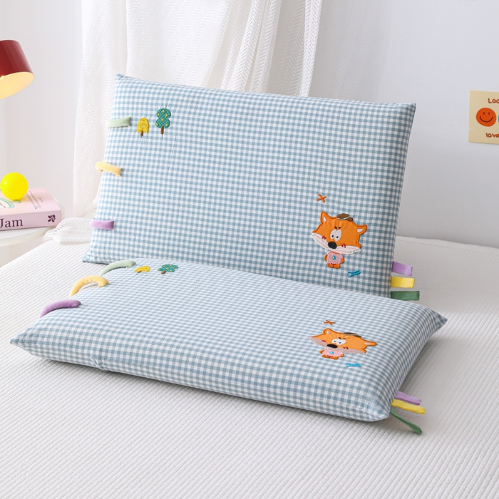 91家纺网 家纺一手货源 找家纺 织布人 2026新款枕芯全棉彩虹条可拆洗幼儿园儿童枕头学生宿舍专用枕套+枕芯 全棉彩虹条-森林小狐狸