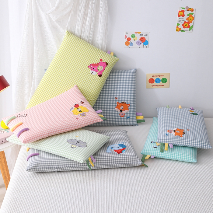 91家纺网 家纺一手货源 找家纺 织布人 2026新款枕芯全棉彩虹条可拆洗幼儿园儿童枕头学生宿舍专用枕套+枕芯 组合图仅供展示-不可下单