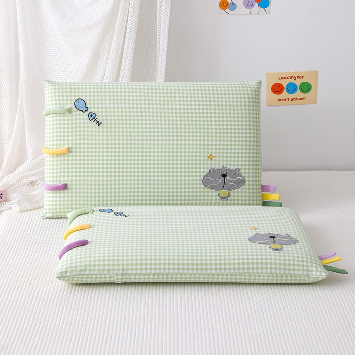 91家纺网 家纺一手货源 找家纺 织布人 2026新款枕芯全棉彩虹条可拆洗幼儿园儿童枕头学生宿舍专用枕套+枕芯 全棉彩虹条-小肥猫