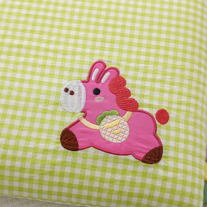 91家纺网 家纺一手货源 找家纺 织布人 2026新款枕芯全棉彩虹条可拆洗幼儿园儿童枕头学生宿舍专用枕套+枕芯 全棉彩虹条-发财小马