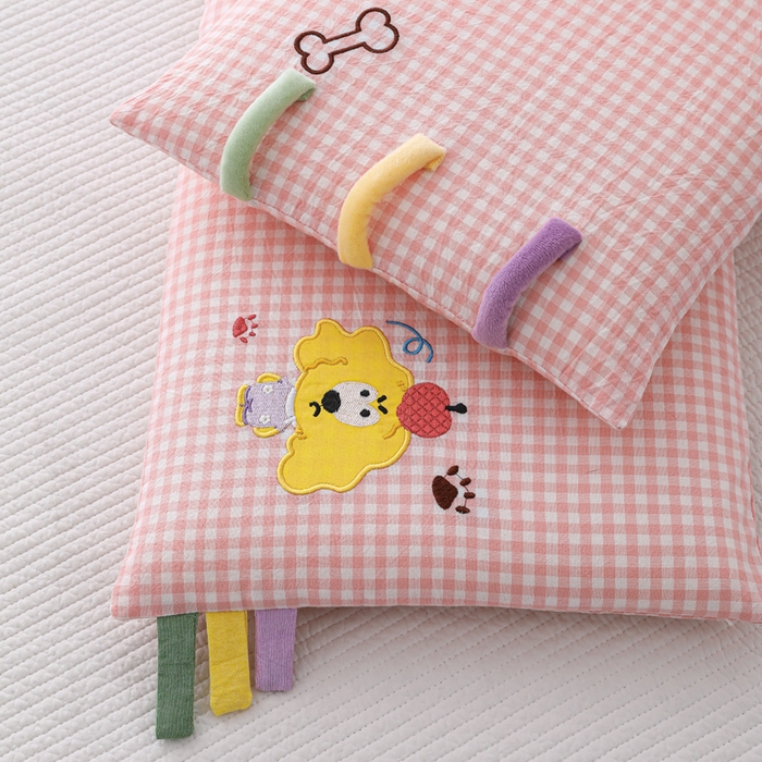 91家纺网 家纺一手货源 找家纺 织布人 2026新款枕芯全棉彩虹条可拆洗幼儿园儿童枕头学生宿舍专用枕套+枕芯 全棉彩虹条-苹果狗狗