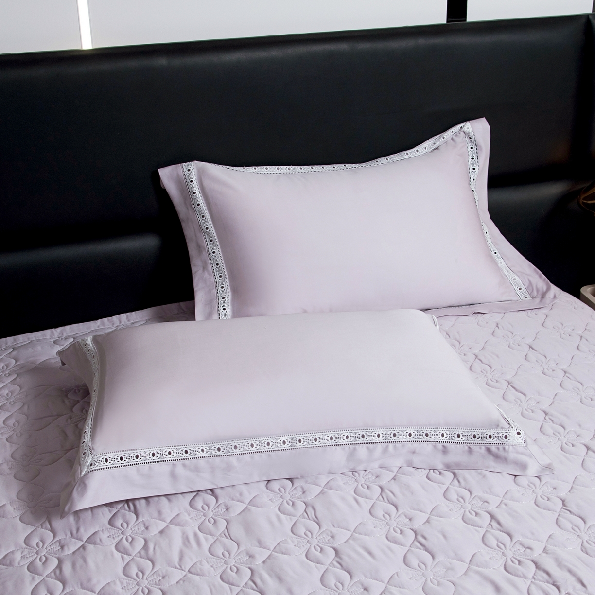 91家纺网 家纺一手货源 找家纺 三俏家纺 2026新款60支兰精天丝A类镂空床盖款夏被四件套纯色20％大豆蛋白【包质检】 暮光紫