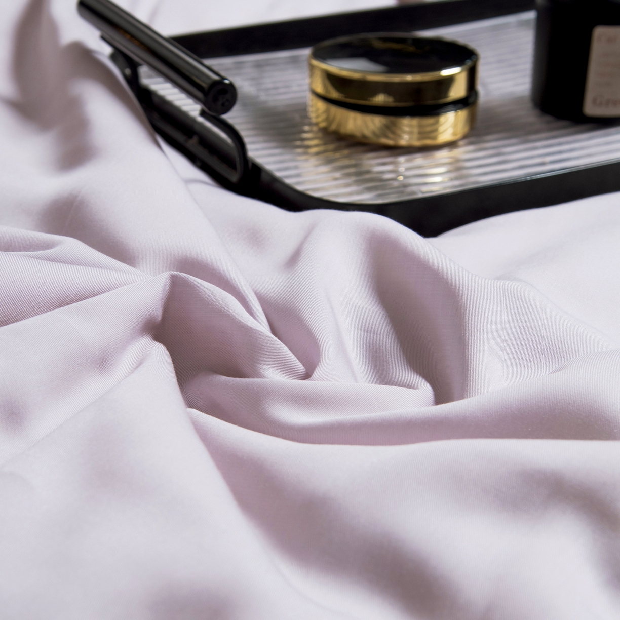 91家纺网 家纺一手货源 找家纺 三俏家纺 2026新款60支兰精天丝A类镂空床盖款夏被四件套纯色20％大豆蛋白【包质检】 暮光紫