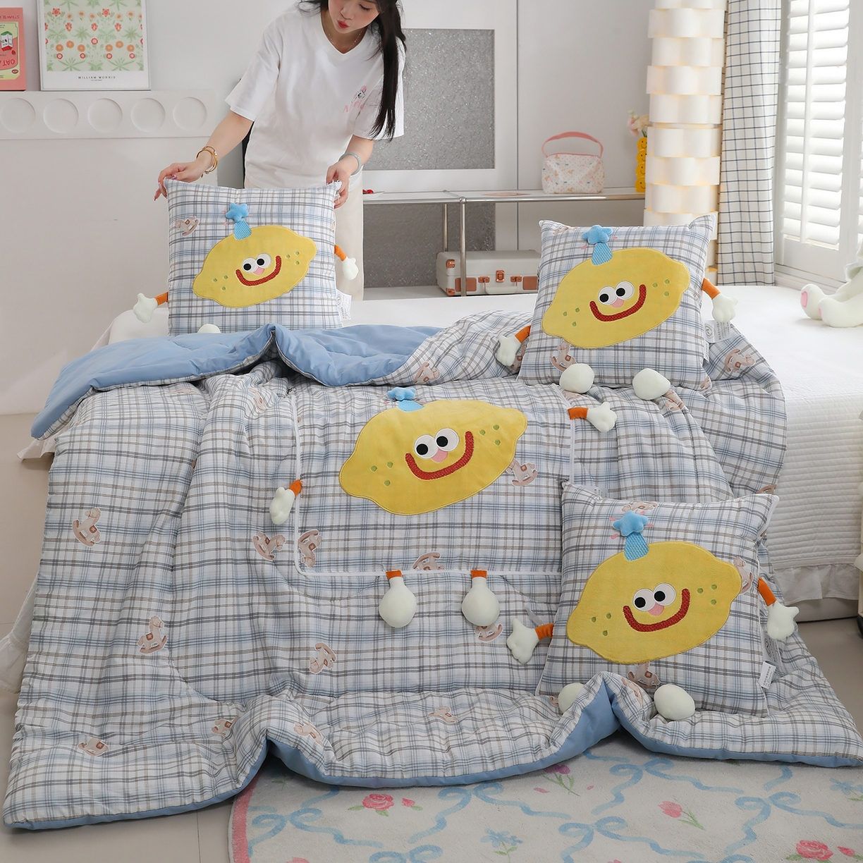 91家纺网 家纺一手货源 找家纺 照世家纺 2026新款多功能抱枕被-芒里偷闲 木马格