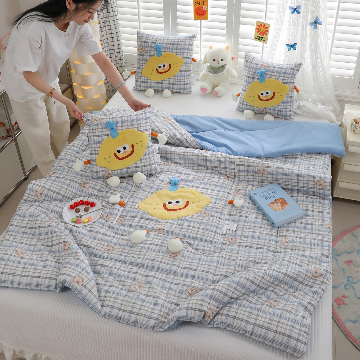 91家纺网 家纺一手货源 找家纺 照世家纺 2026新款多功能抱枕被-芒里偷闲 木马格