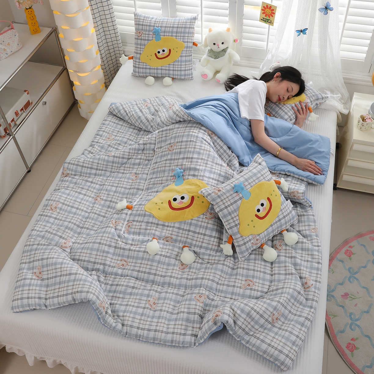 91家纺网 家纺一手货源 找家纺 照世家纺 2026新款多功能抱枕被-芒里偷闲 木马格