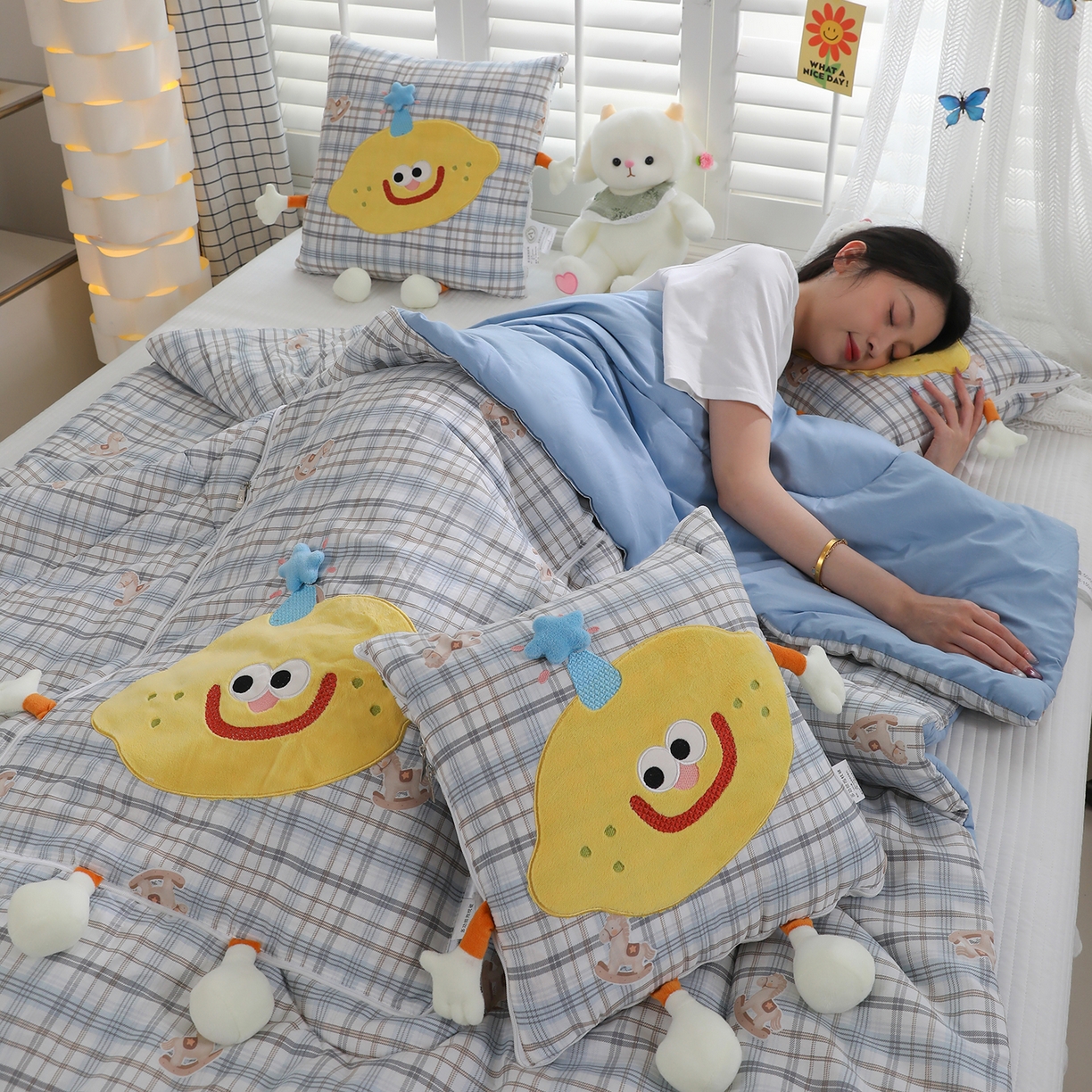 91家纺网 家纺一手货源 找家纺 照世家纺 2026新款多功能抱枕被-芒里偷闲 木马格