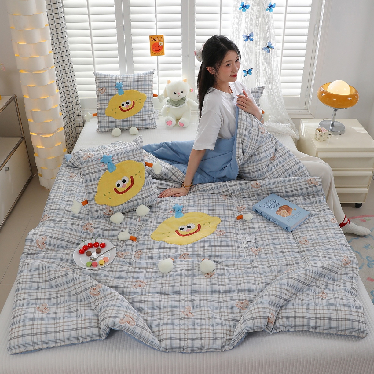 91家纺网 家纺一手货源 找家纺 照世家纺 2026新款多功能抱枕被-芒里偷闲 木马格