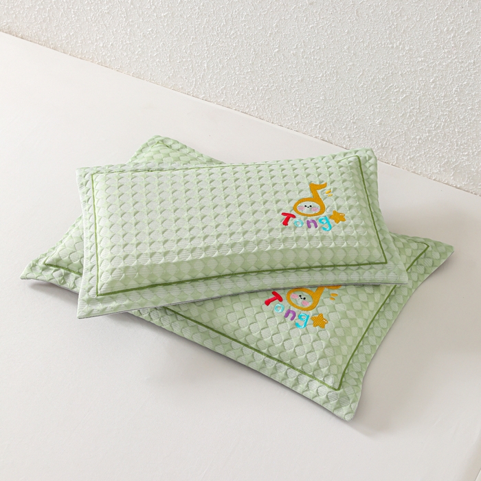 91家纺网 家纺一手货源 找家纺 织布人 2026新款枕芯夏季凉感可拆洗幼儿园儿童枕头学生宿舍专用枕套+枕芯 音乐凉感豆儿童枕-绿色