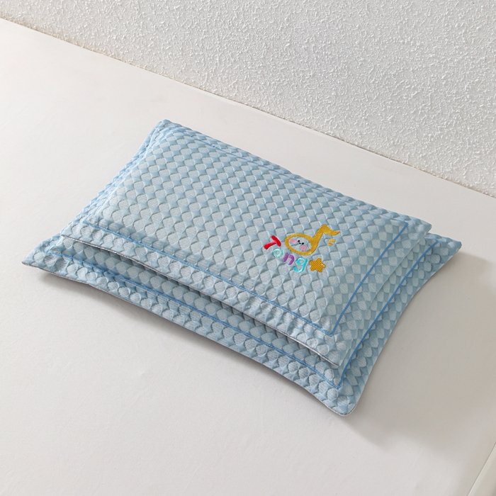 91家纺网 家纺一手货源 找家纺 织布人 2026新款枕芯夏季凉感可拆洗幼儿园儿童枕头学生宿舍专用枕套+枕芯 音乐凉感豆儿童枕-蓝色