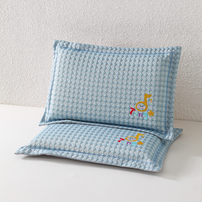 91家纺网 家纺一手货源 找家纺 织布人 2026新款枕芯夏季凉感可拆洗幼儿园儿童枕头学生宿舍专用枕套+枕芯 音乐凉感豆儿童枕-蓝色