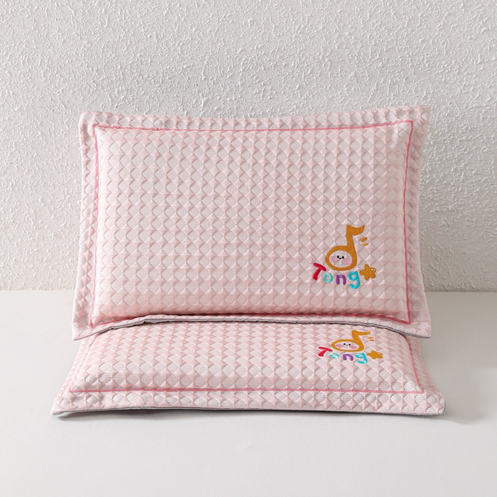 91家纺网 家纺一手货源 找家纺 织布人 2026新款枕芯夏季凉感可拆洗幼儿园儿童枕头学生宿舍专用枕套+枕芯 音乐凉感豆儿童枕-粉色