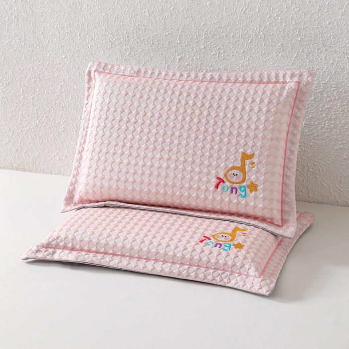 91家纺网 家纺一手货源 找家纺 织布人 2026新款枕芯夏季凉感可拆洗幼儿园儿童枕头学生宿舍专用枕套+枕芯 音乐凉感豆儿童枕-粉色
