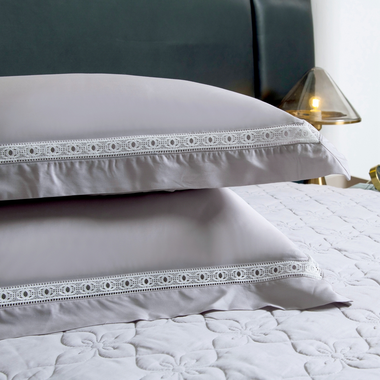 91家纺网 家纺一手货源 找家纺 三俏家纺 2026新款60支兰精天丝A类镂空床盖款夏被四件套纯色20％大豆蛋白【包质检】 暮云灰