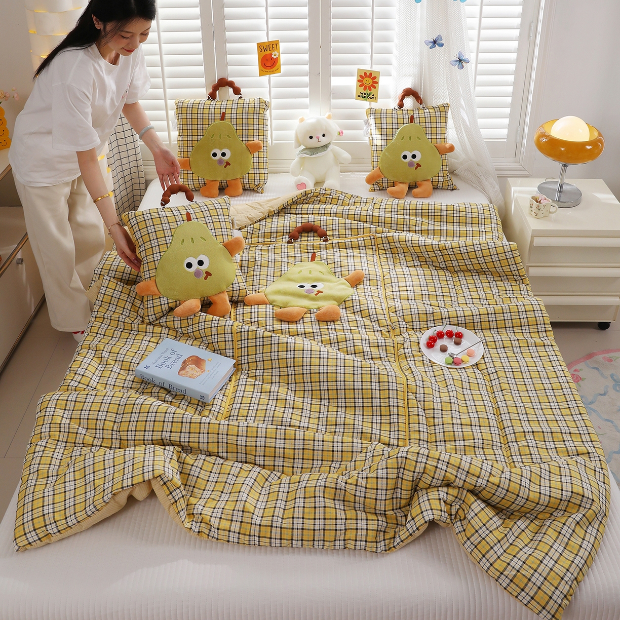 91家纺网 家纺一手货源 找家纺 照世家纺 2026新款多功能手提式抱枕被-梨想成真 和熙